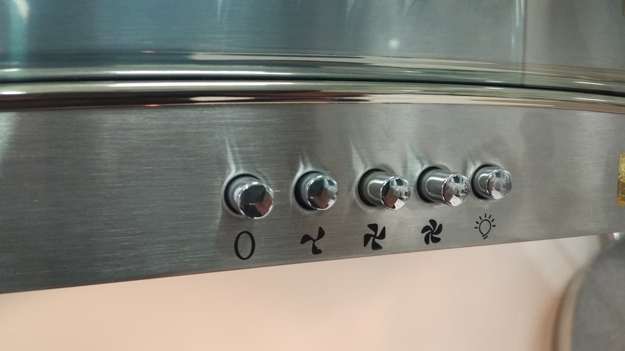 nút bấm hút mùi